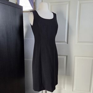 Tahari Black Dress Sleeveless Size 4